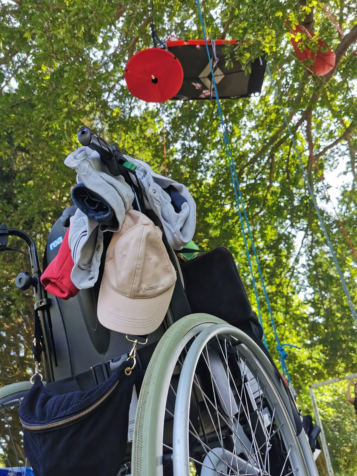 Atelier thérapeutique grimpe d'arbre handigrimpeurs Bretagne - Photo 3